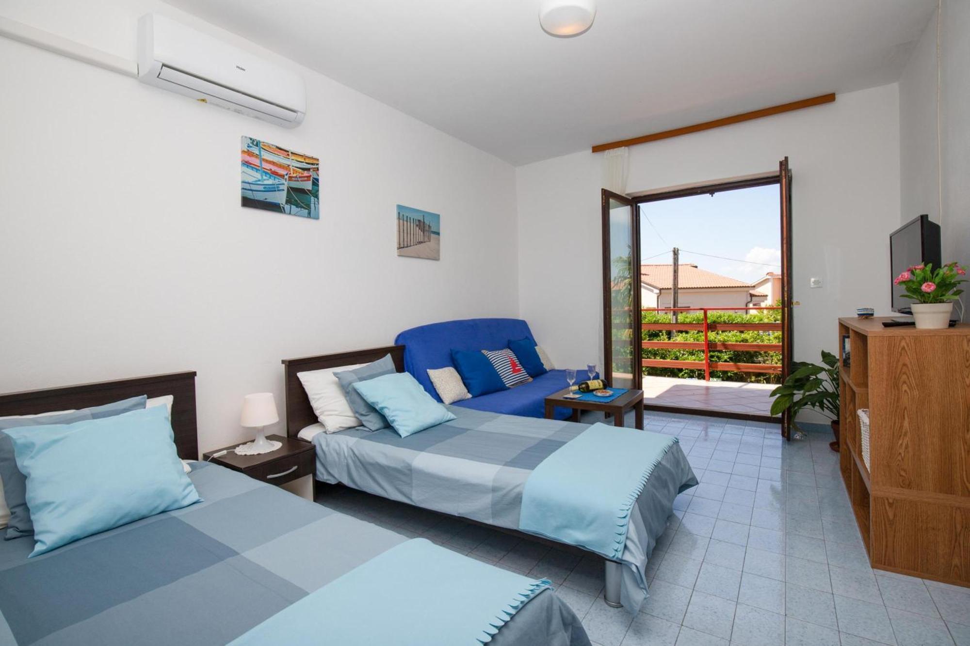 Apartments Brankica Island - Happy Rentals วานตาชิชี ภายนอก รูปภาพ